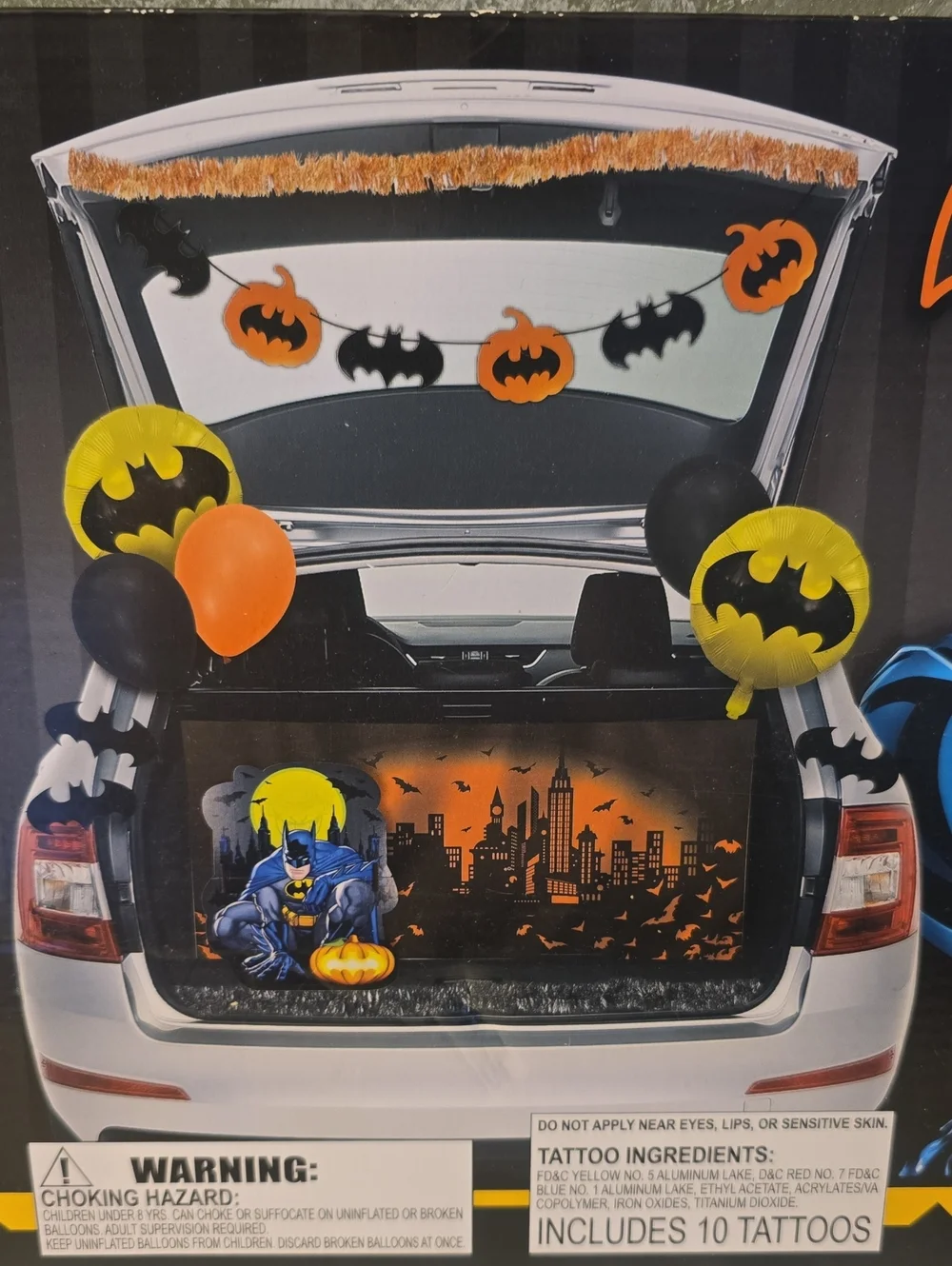 DC Batman Trunk or Treat Kit - 200 Pieces New